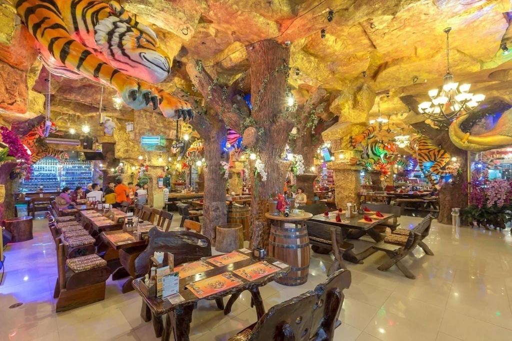Tiger Complex By Eyg Hotel Patong Exterior photo